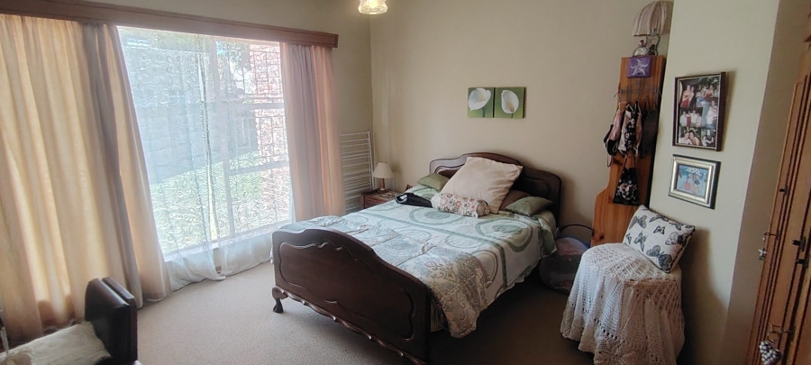 4 Bedroom Property for Sale in Flamwood North West